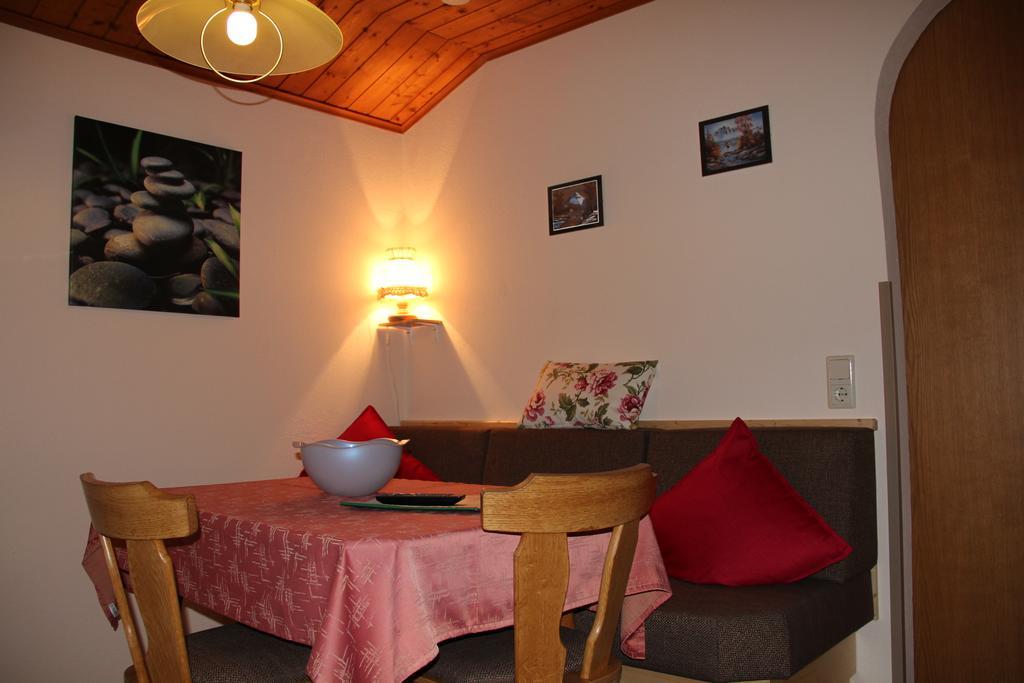 Haus Puit Mandarfen Pitztal Appartement Sankt Leonhard im Pitztal Kamer foto